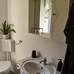 Anita *